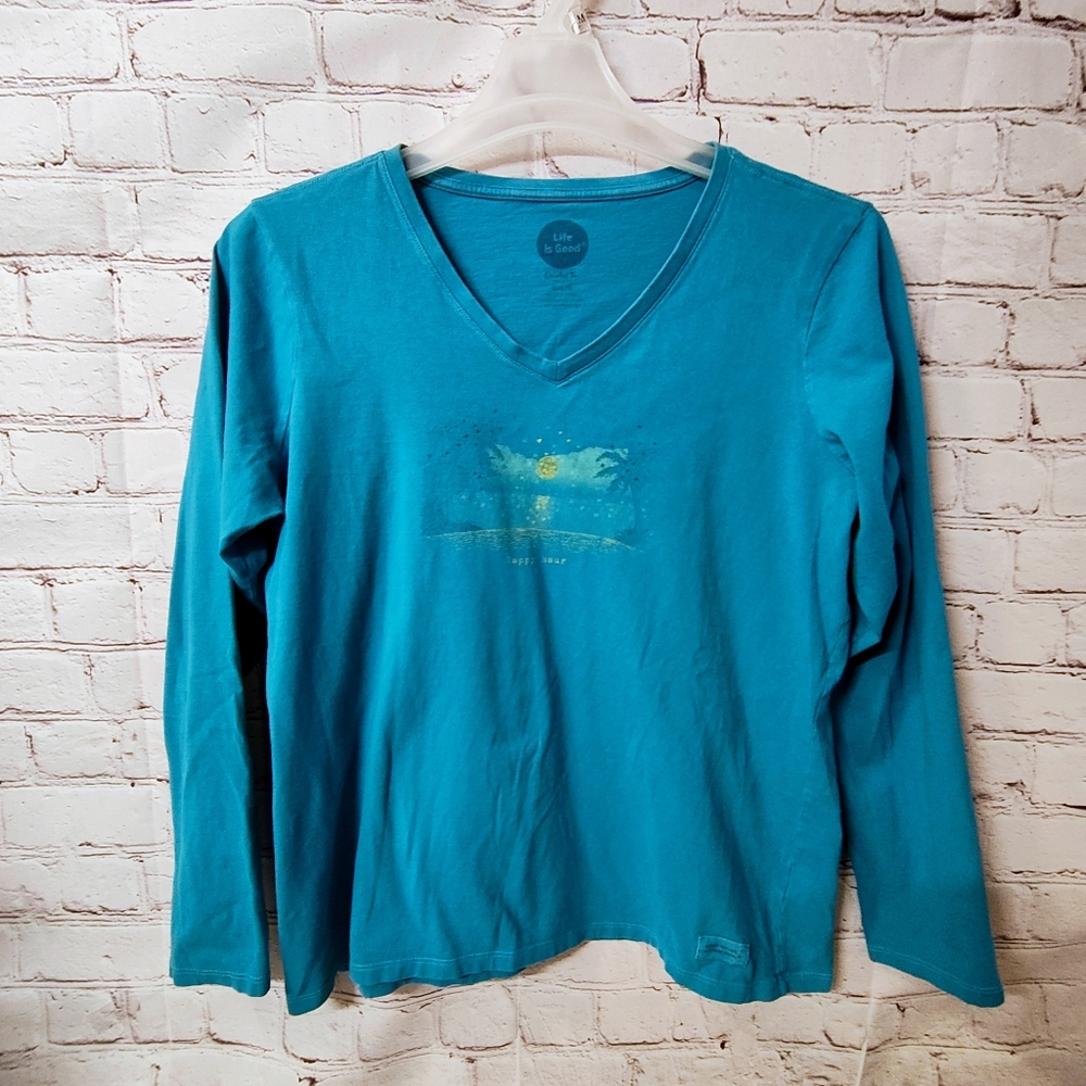 Life is Good  Happy Hour Moonlight Nature Graphic L Crusher V Neck Longsleeve
